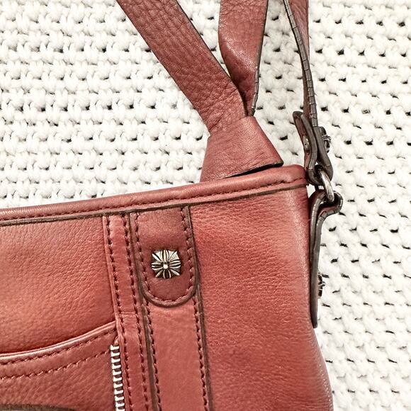 B Makowsky Cognac Tan Slim Small Crossbody Bag Silver Metal Banner Name Hardware - Picture 4 of 11